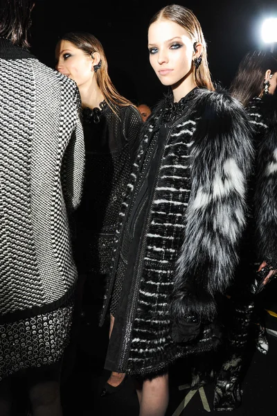 Look 34